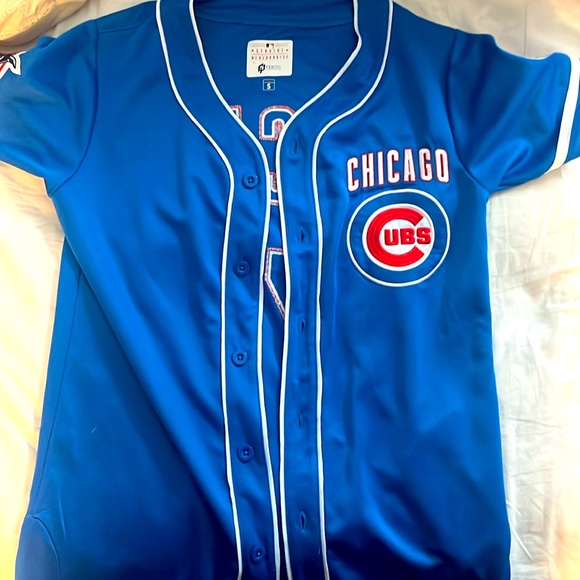 Other - Selling a gently used baseball Chicago cubs Jersey.